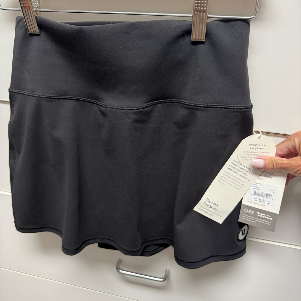 Vuori Black Athletic Skirt NWT small